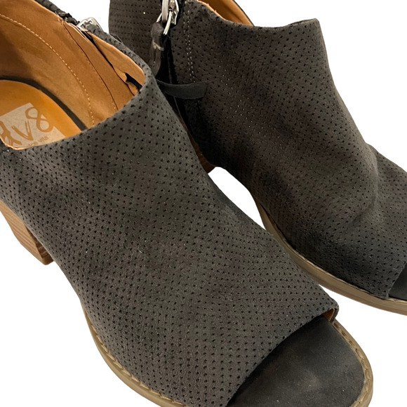 Dolce Vita DV8 Womens Open Toe Booties Size 8.5 Black Suede Perforated Side Zip - Picture 4 of 11